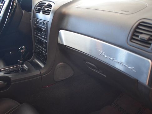 Used 2002 Ford Thunderbird Deluxe image 15