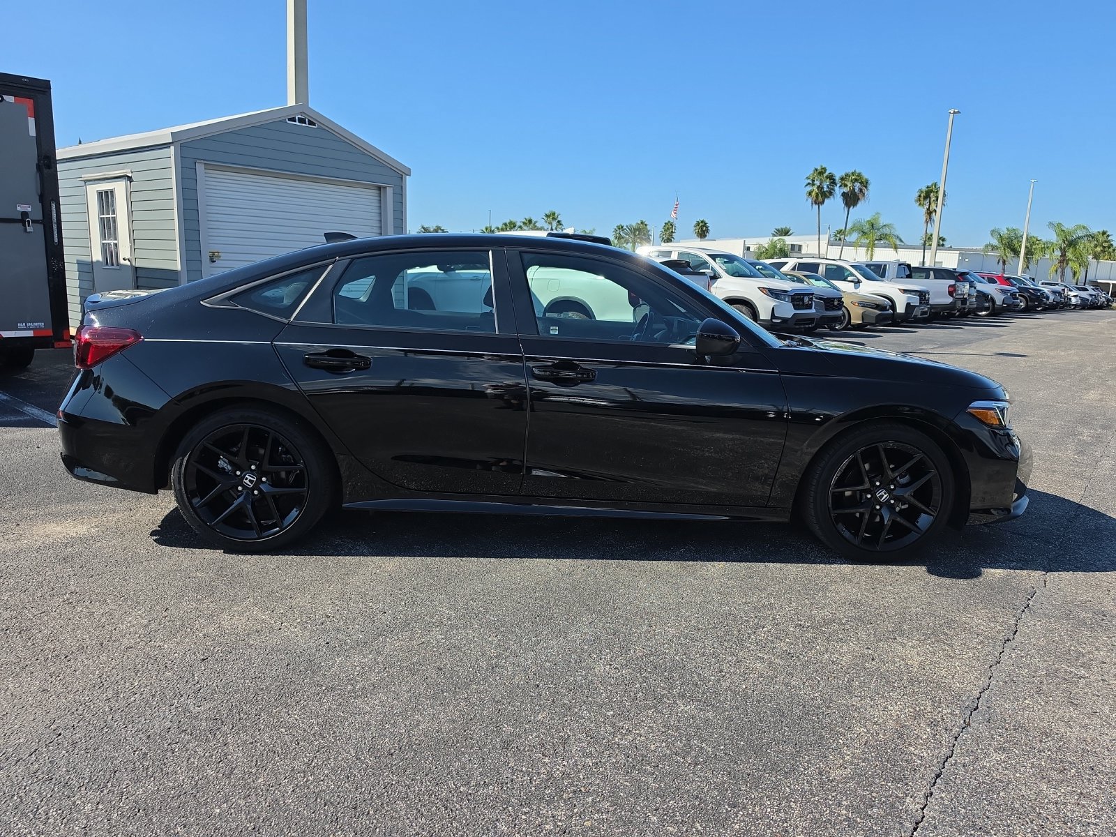 Used 2025 Honda Civic Sport image 3