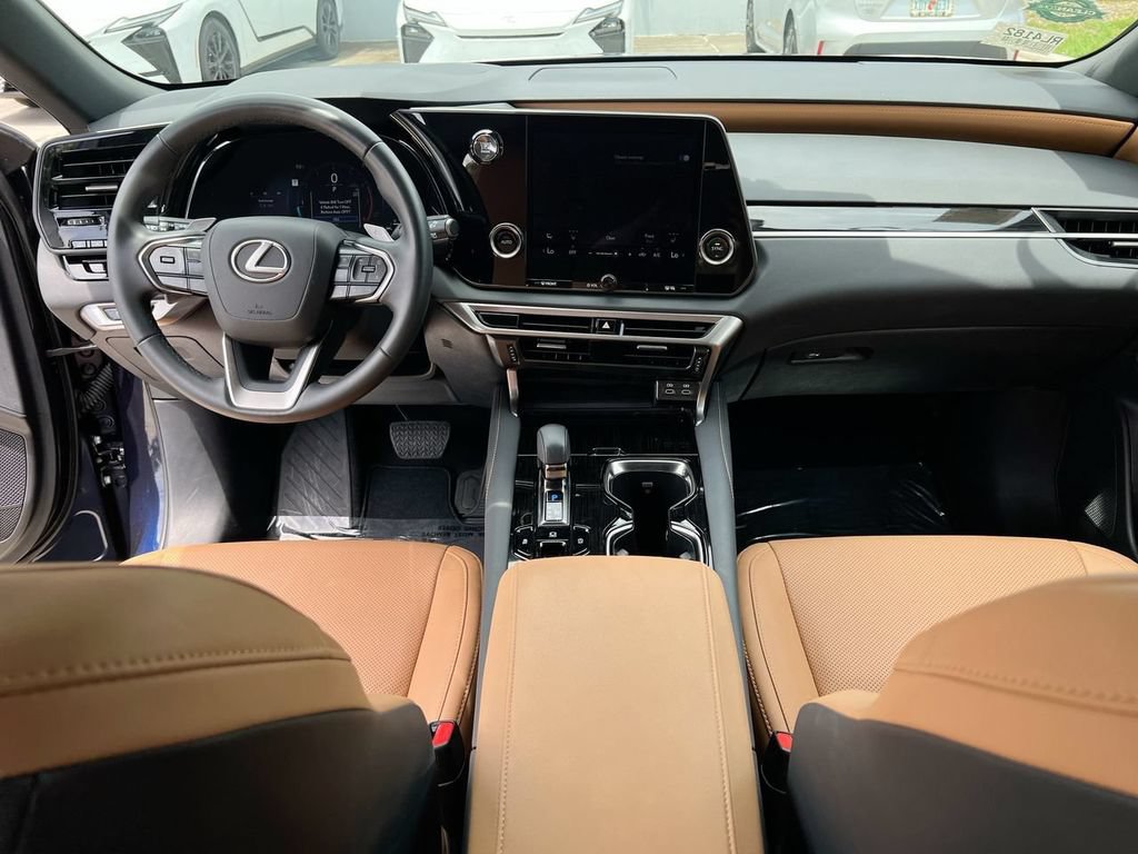 Certified 2025 Lexus RX 350 FWD w/ Technology Package image 19