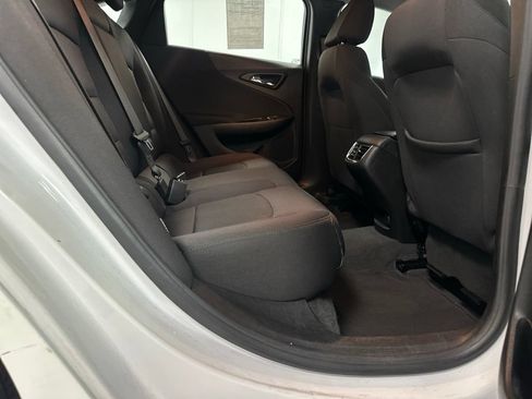 Used 2023 Chevrolet Malibu LT FWD image 19