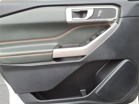 Used 2022 Ford Explorer Timberline image 12