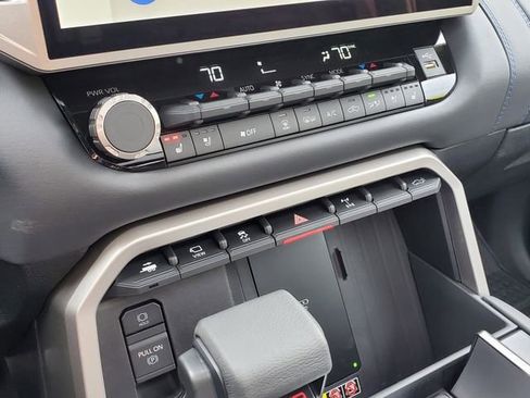 New 2026 Toyota Tundra Platinum AWD/4WD image 34