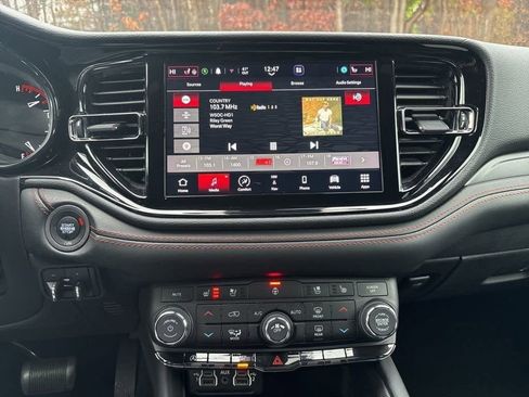 Used 2023 Dodge Durango GT image 31