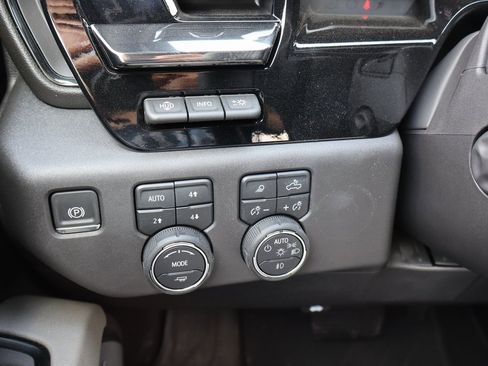 New 2025 Chevrolet Silverado 1500 ZR2 w/ Technology Package image 14