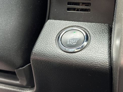 Used 2021 Ford Expedition XLT AWD/4WD image 23