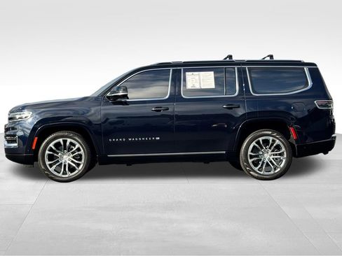 Used 2023 Jeep Grand Wagoneer Series II w/ Premium Group II AWD/4WD image 4