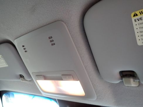 Used 2012 Chevrolet Sonic LT image 37