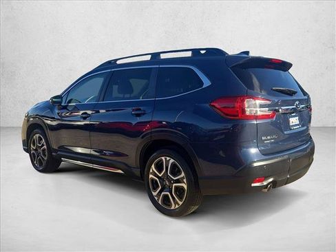Used 2023 Subaru Ascent Limited AWD/4WD image 7
