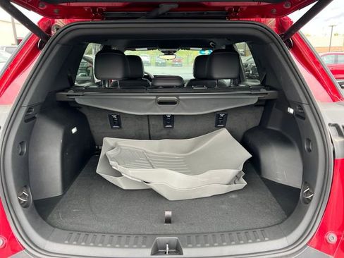 Certified 2025 Chevrolet Equinox RS w/ Safety and Technology Package FWD image 22