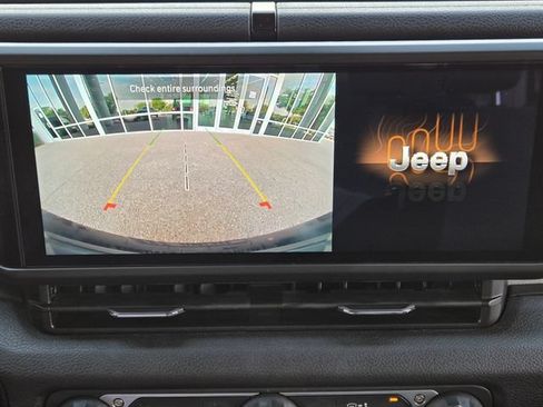 Certified 2024 Jeep Wrangler Unlimited Sport AWD/4WD image 18