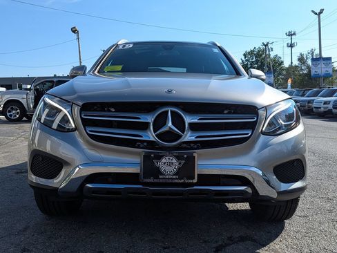 Used 2019 Mercedes-Benz GLC 300 4MATIC image 4