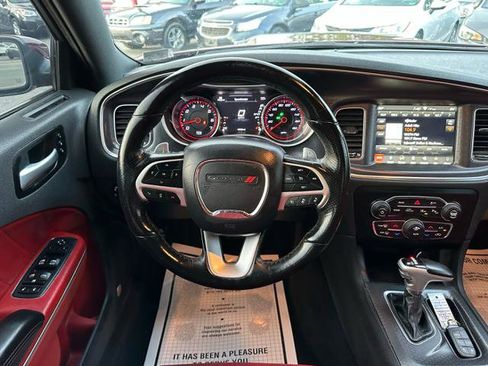 Used 2018 Dodge Charger R/T Scat Pack w/ Dynamics Package RWD image 21