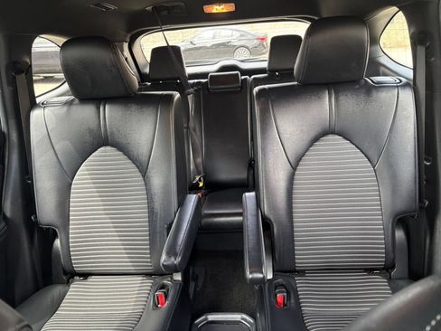Used 2024 Toyota Highlander XSE FWD image 41