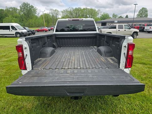 Used 2022 Chevrolet Silverado 3500 LT w/ Convenience Package AWD/4WD image 8