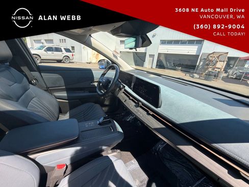 Used 2024 Nissan Ariya AWD image 20