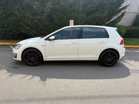 Used 2017 Volkswagen GTI S image 14
