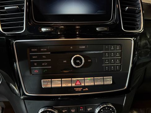 Used 2019 Mercedes-Benz GLS 450 4MATIC image 19