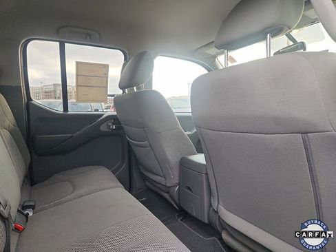 Used 2020 Nissan Frontier SV w/ Midnight Edition Floor Mats image 27