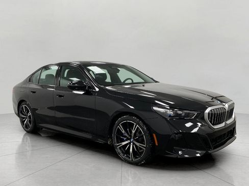 New 2026 BMW 530i xDrive w/ M Sport Package AWD/4WD image 1