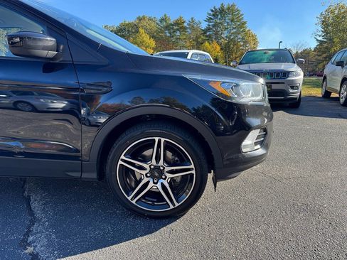Used 2019 Ford Escape SEL image 18