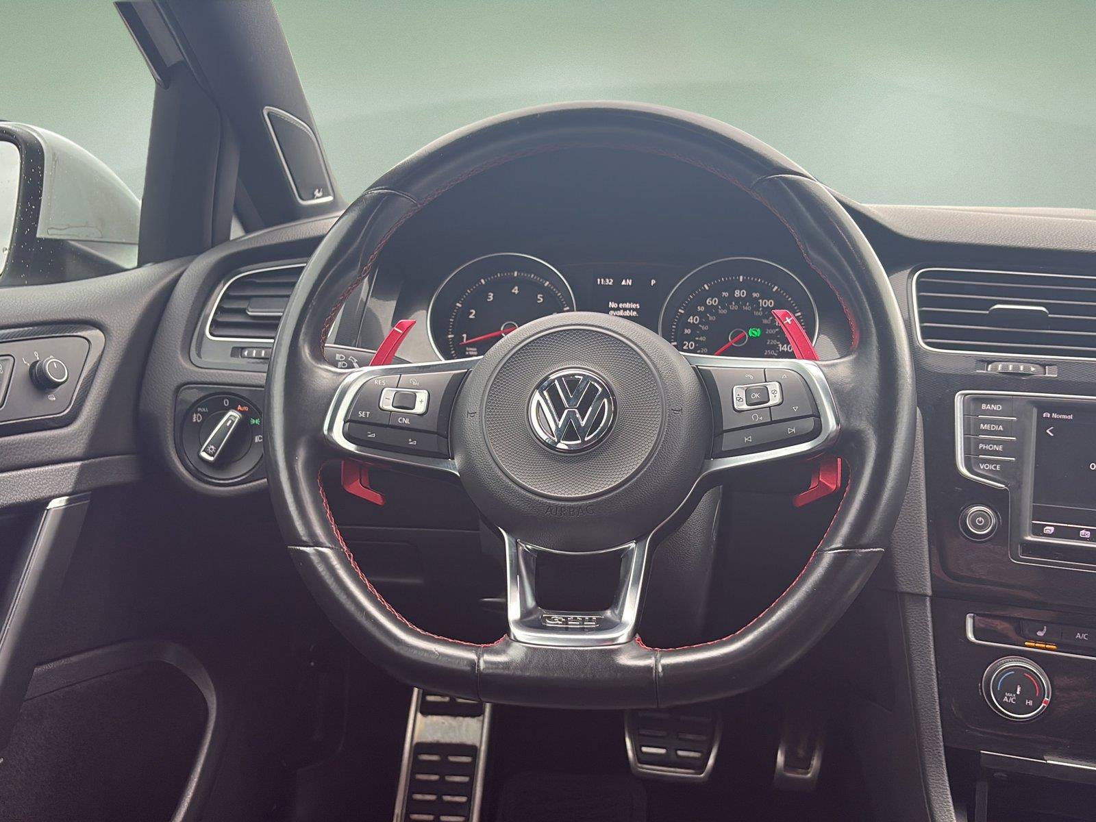 Used 2017 Volkswagen GTI SE FWD image 8