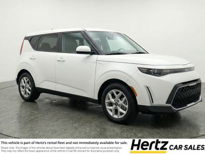 Used 2025 Kia Soul LX w/ LX Technology Package