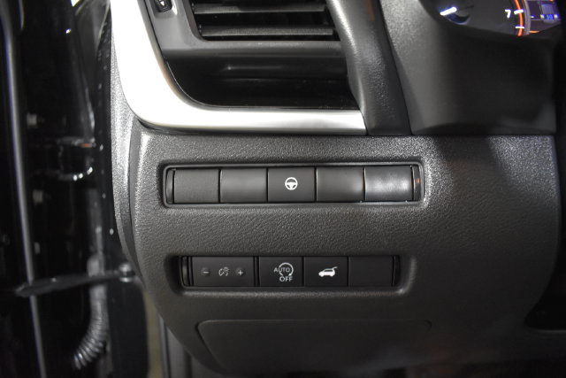 Certified 2025 Nissan Rogue SV AWD/4WD image 14