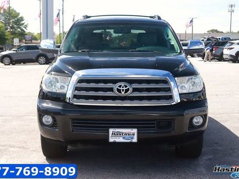 Used 2016 Toyota Sequoia Platinum AWD/4WD image 2