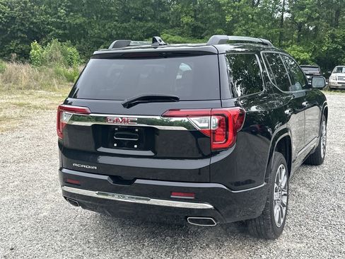 Used 2022 GMC Acadia Denali w/ Denali Technology Package FWD image 3