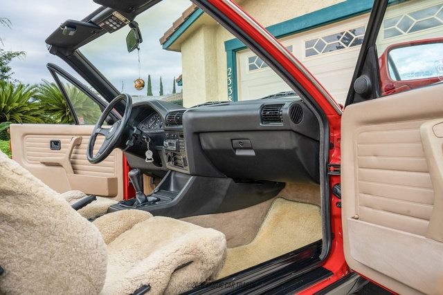 Used 1988 BMW 325i Convertible RWD image 30