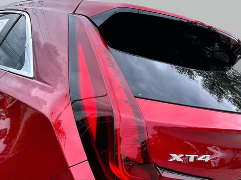 Used 2024 Cadillac XT4 Premium Luxury w/ Technology Package FWD image 29