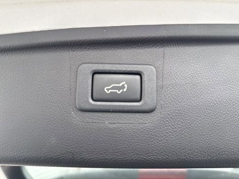 Used 2018 Subaru Outback 3.6R Limited image 7