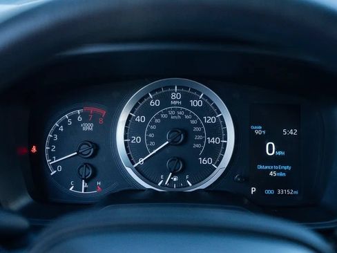 Used 2020 Toyota Corolla LE FWD image 24