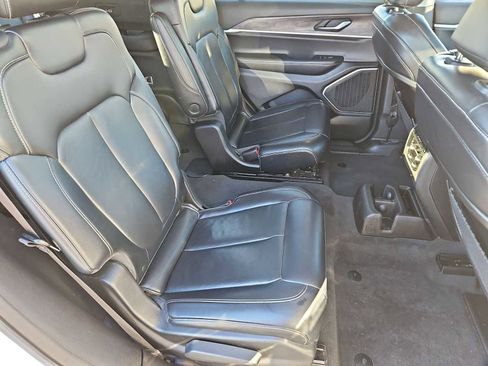 Used 2021 Jeep Grand Cherokee L Limited image 21