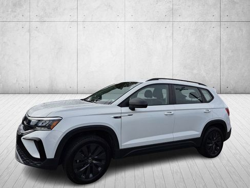 Used 2024 Volkswagen Taos S image 8