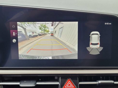 Used 2023 Kia Niro Wind FWD image 12
