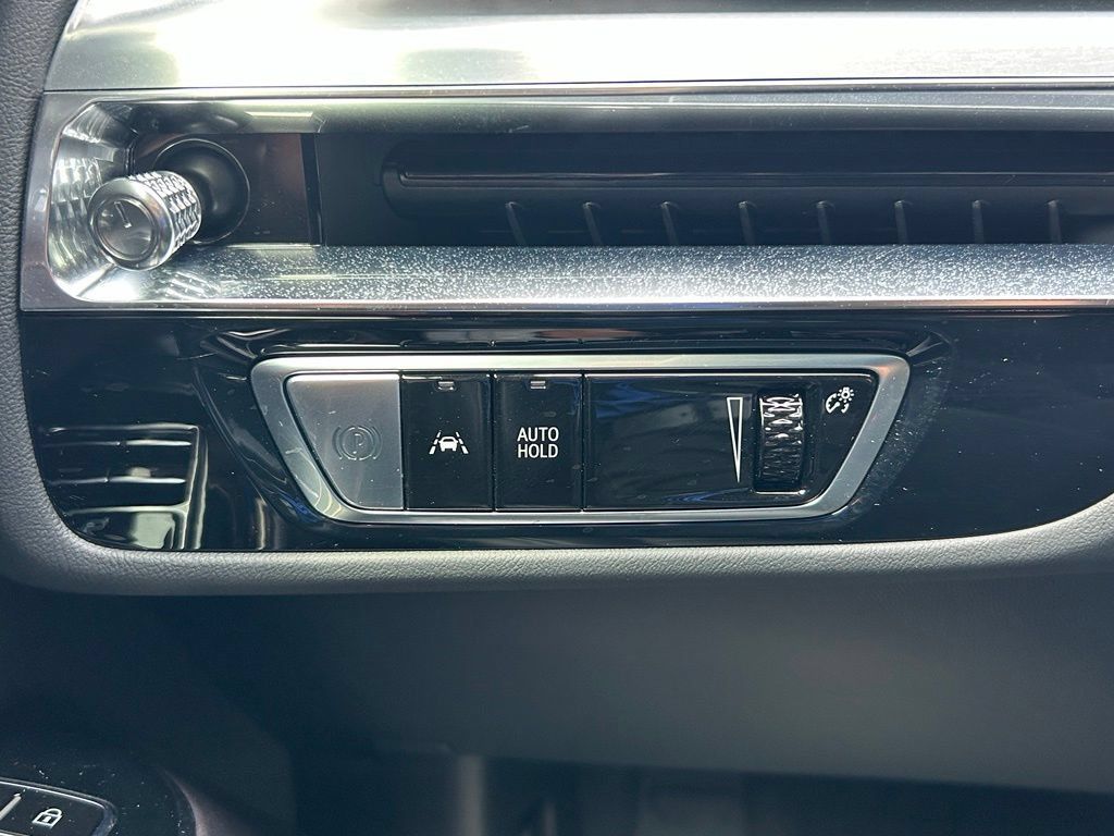 Used 2024 Cadillac Lyriq Sport AWD/4WD image 56