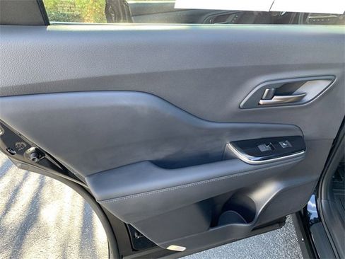 Used 2025 Toyota Crown Signia XLE image 15