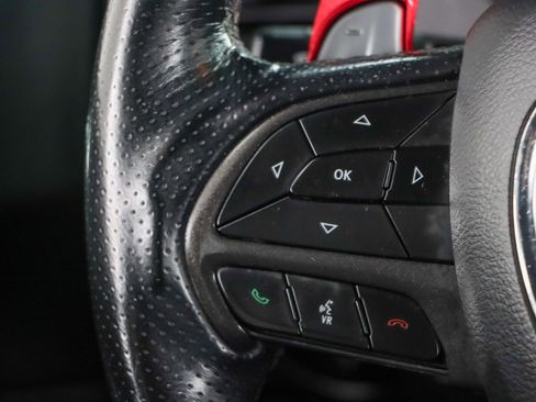 Used 2018 Dodge Durango R/T w/ Technology Group AWD/4WD image 14