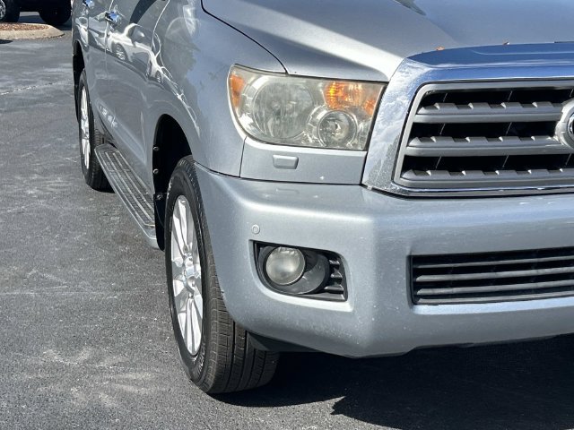 Used 2015 Toyota Sequoia Platinum AWD/4WD image 10