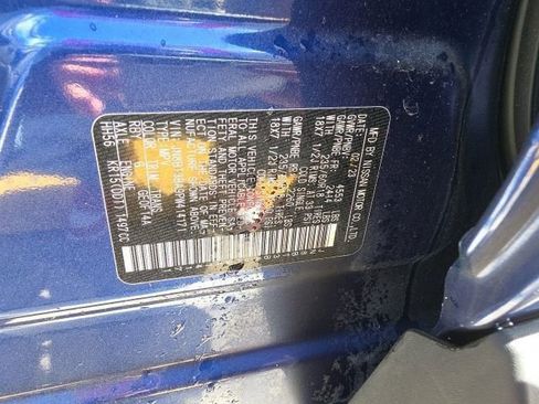 Used 2023 Nissan Rogue SV image 29