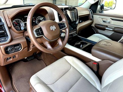 Used 2022 RAM 1500 Laramie AWD/4WD image 15