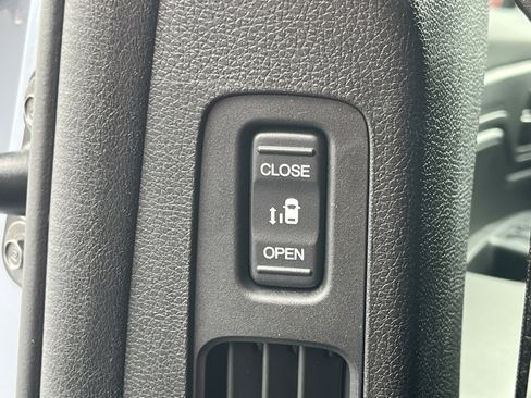 Used 2024 Honda Odyssey Sport image 23