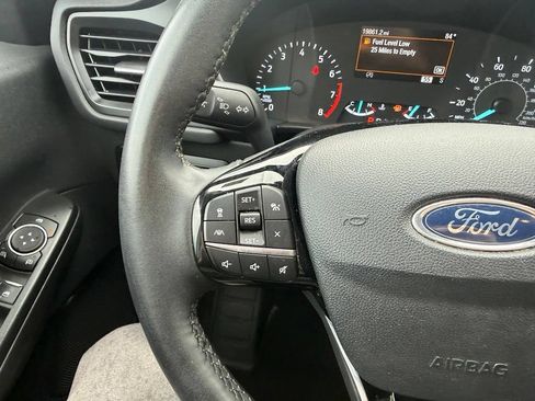 Used 2022 Ford Escape SE w/ Convenience Package FWD image 18