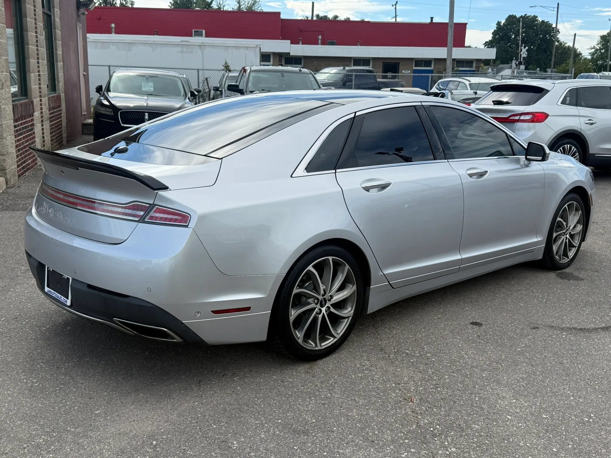 Used 2017 Lincoln MKZ Reserve w/ Luxury Package AWD/4WD image 5