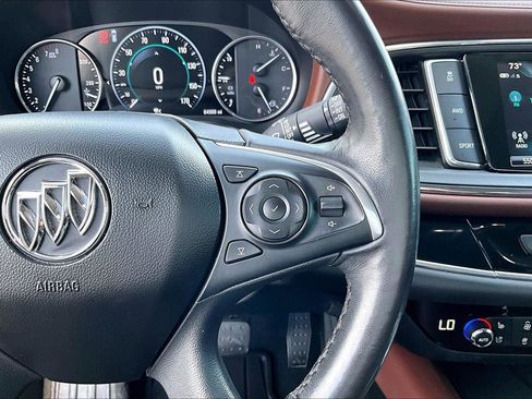 Used 2018 Buick Enclave Avenir w/ Avenir Technology Package AWD/4WD image 20