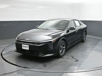 Used 2025 Kia K4 LXS video 1