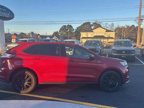 Used 2023 Ford Edge ST-Line w/ Class II Trailer Tow Package image 10
