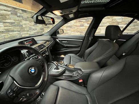 Used 2018 BMW 330i xDrive Sedan AWD/4WD image 11