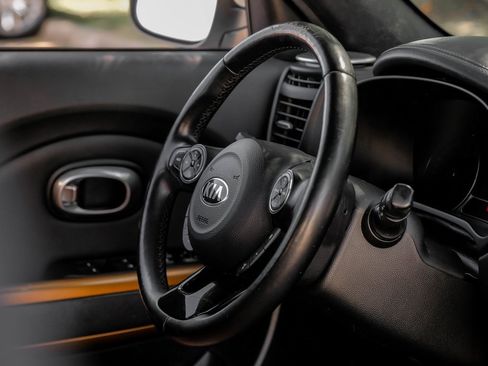 Used 2015 Kia Soul ! w/ Sun & Sound Package image 22